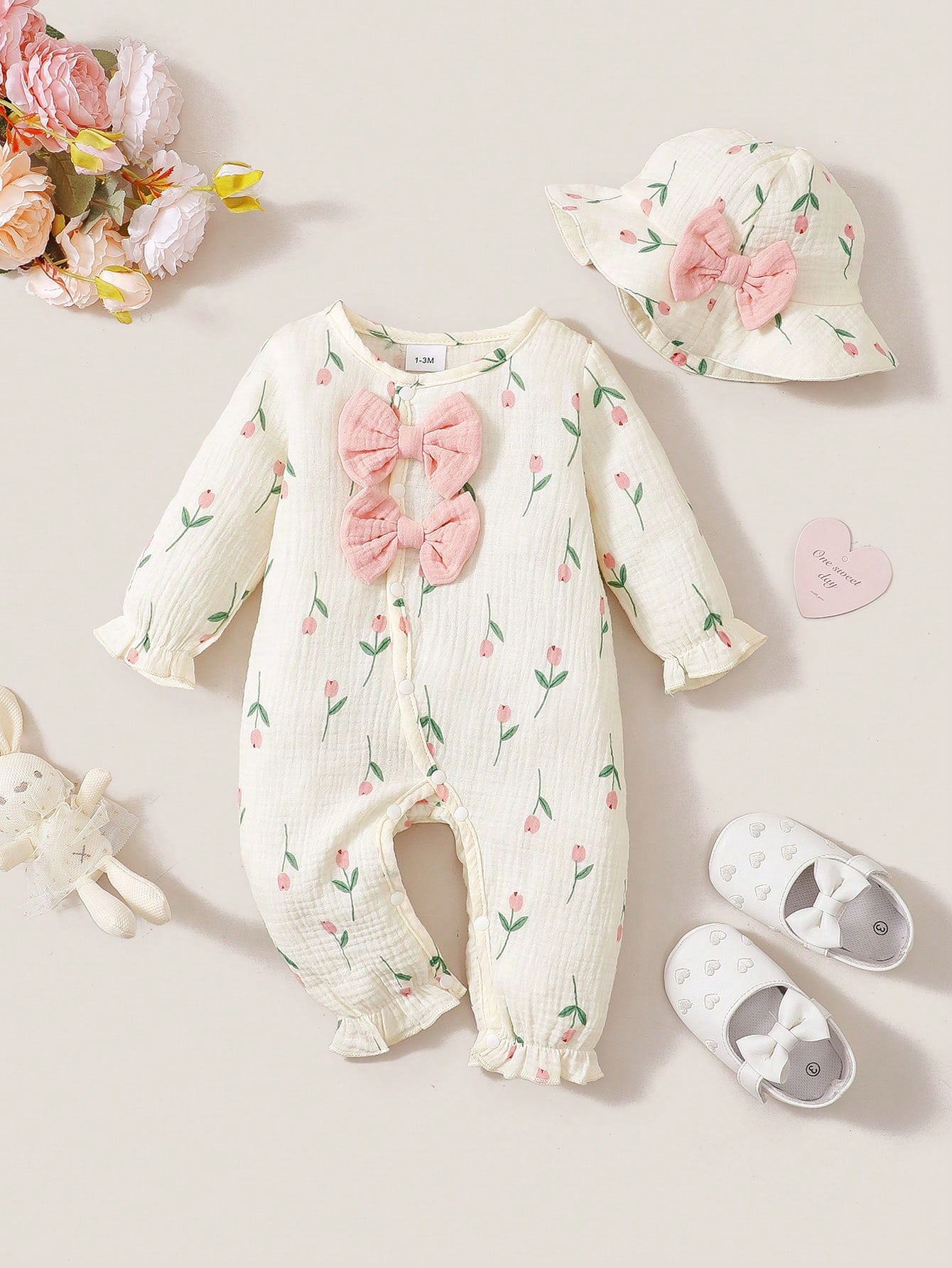ベビーガール用、春・秋に着用できる長袖ガーゼ素材のロンパース - Newborn Baby Girl Romper Floral のレビューと価格
