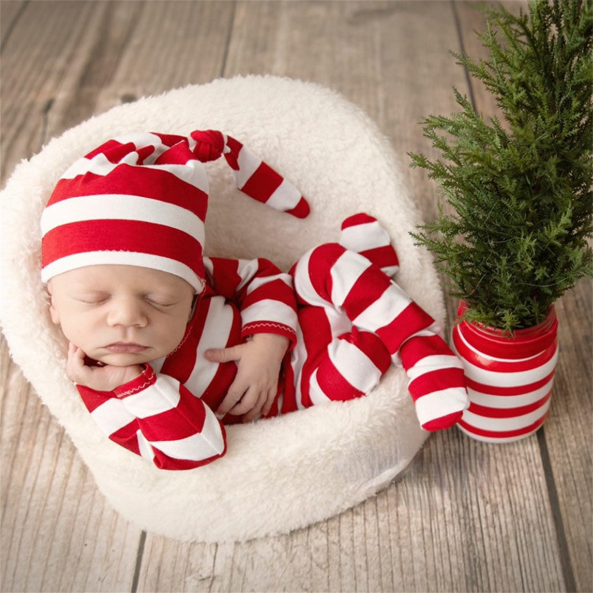 Ylsteed 新生児用赤いジャンプスーツ 帽子と襟付き 赤 - Infant Photography Props Outfit のレビューと価格